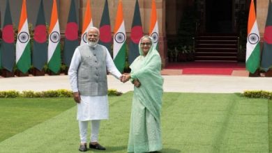 Photo of प्रधानमंत्री मोदी और शेख हसीना ने भारत-बांग्लादेश द्विपक्षीय संबंधों को मजबूत करने के लिए वार्ता की